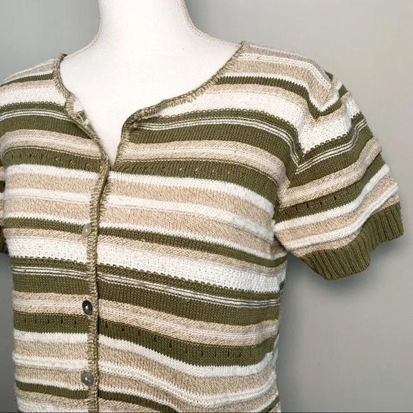 Vintage Y2K Fashion Bug Button Front Short Sleeve Sweater - Picture 2 of 6